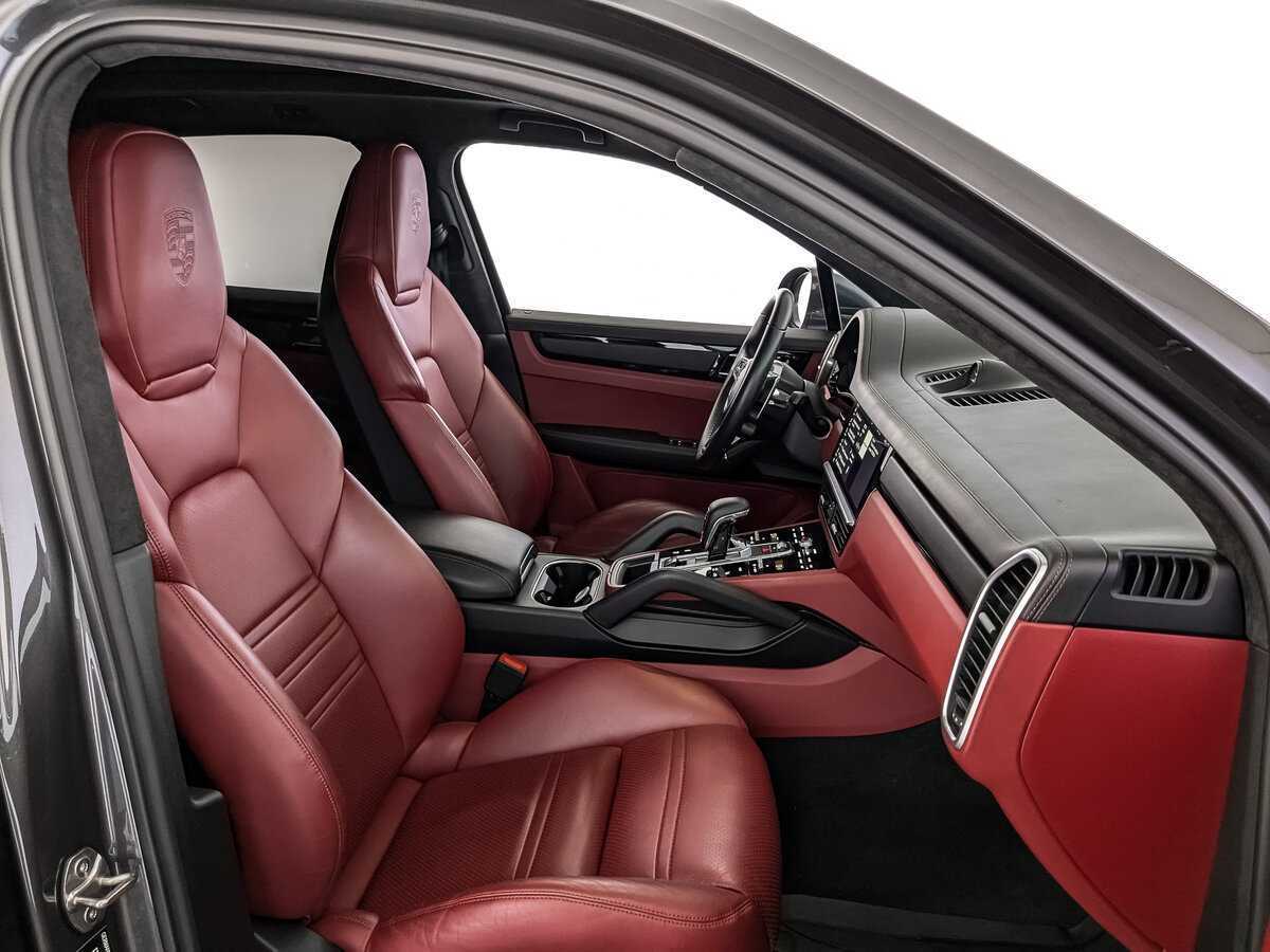 Porsche Cayenne с пробегом — 2019 год. Фото: #19