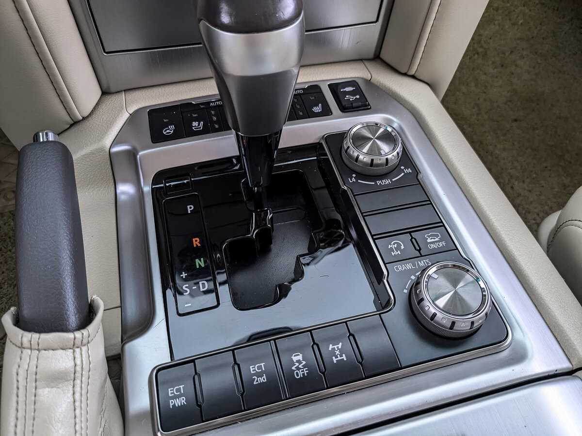 Toyota Land Cruiser с пробегом — 2019 год. Фото: #15