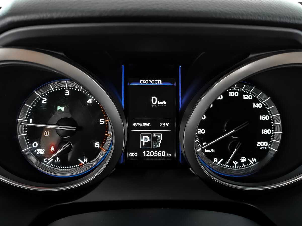 Toyota Land Cruiser Prado с пробегом — 2016 год. Фото: #11