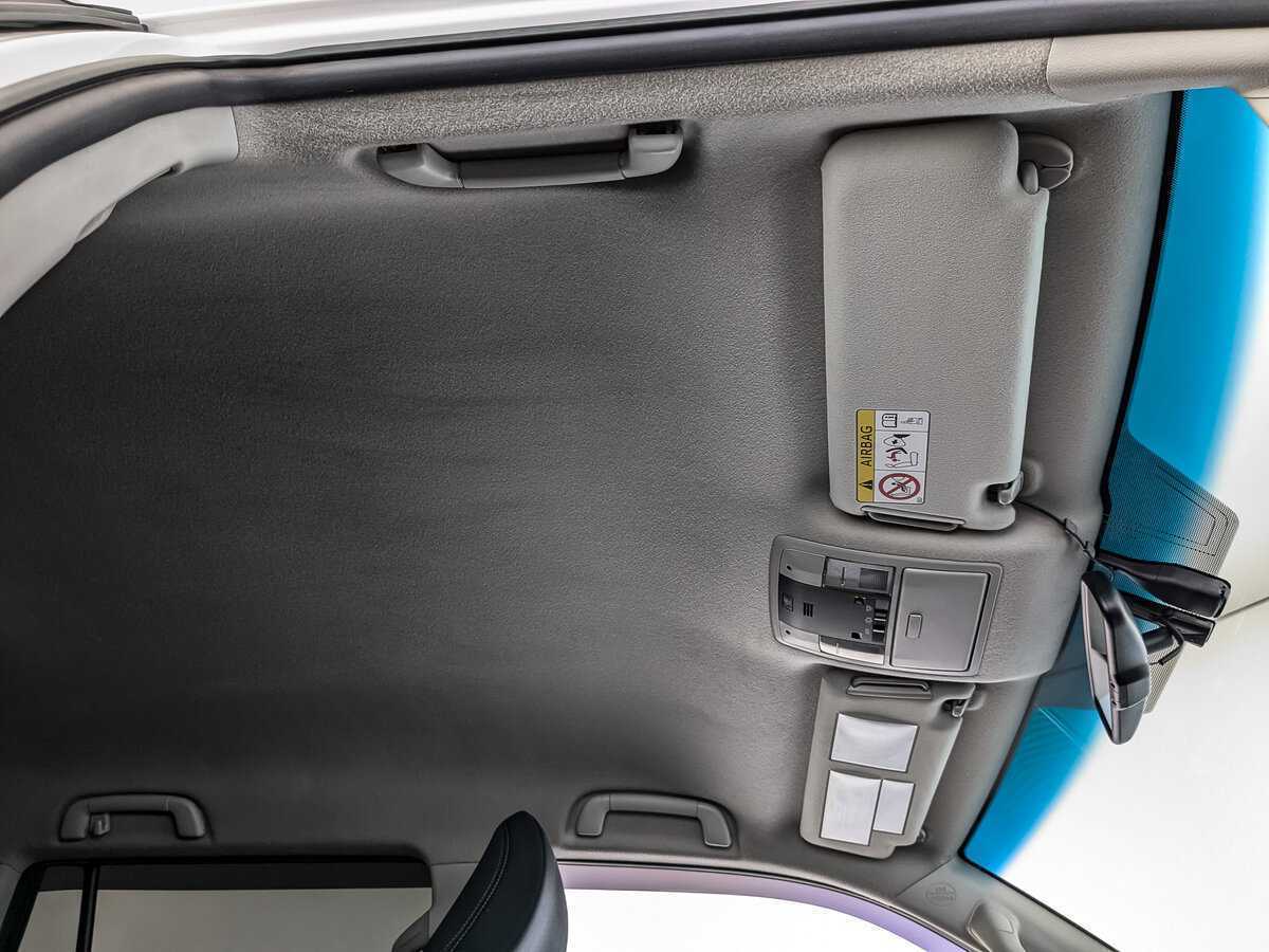 Toyota Land Cruiser Prado с пробегом — 2016 год. Фото: #18