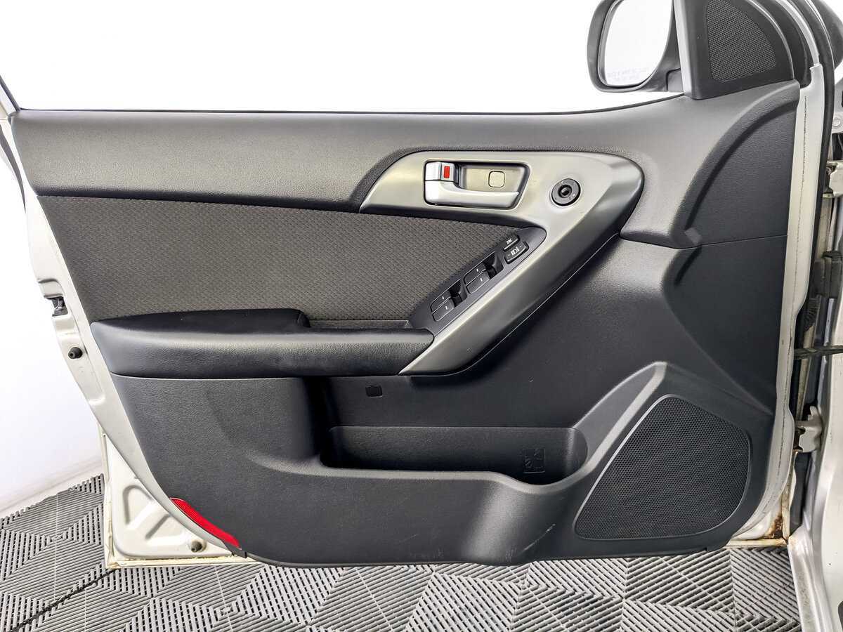 Kia Cerato с пробегом — 2010 год. Фото: #14