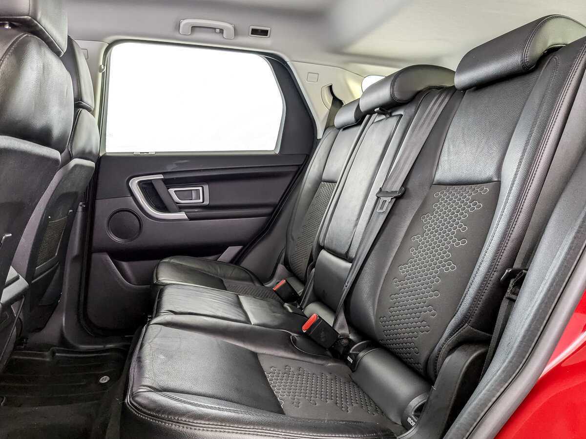Land Rover Discovery Sport с пробегом — 2019 год. Фото: #9