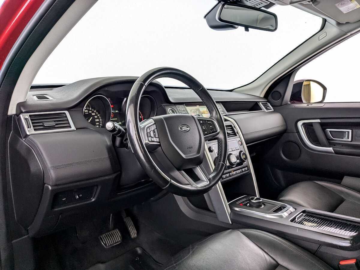 Land Rover Discovery Sport с пробегом — 2019 год. Фото: #13