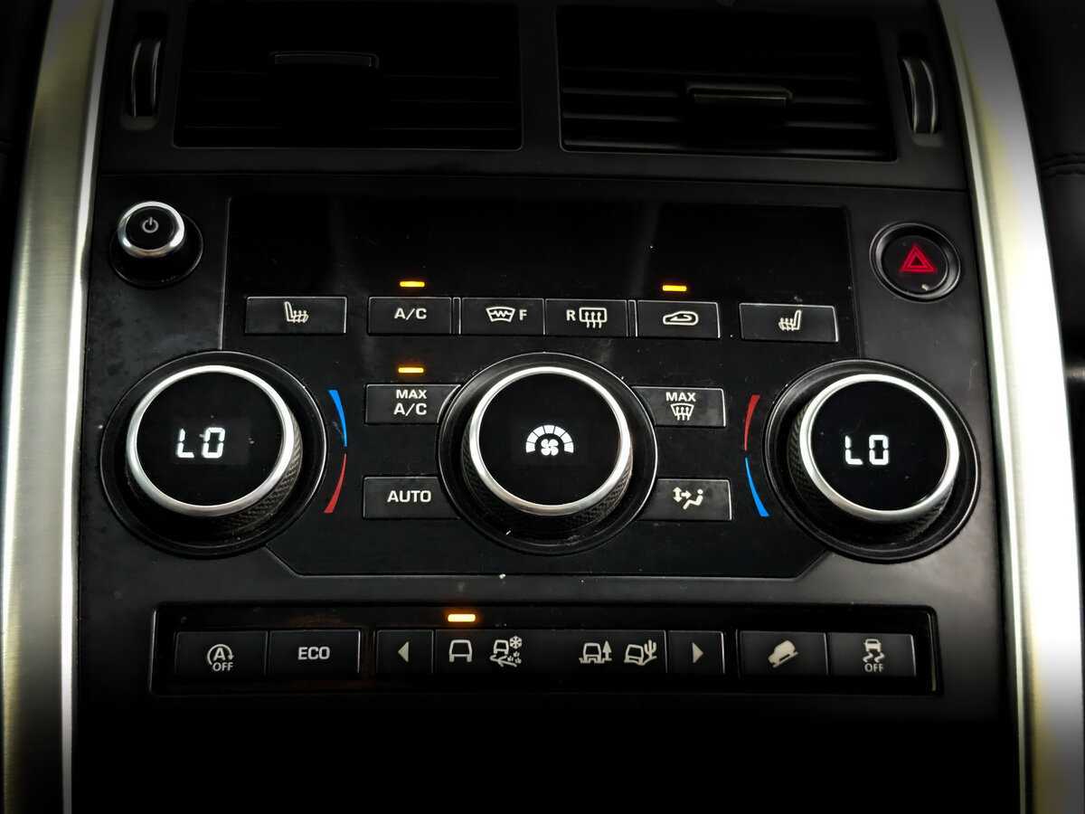 Land Rover Discovery Sport с пробегом — 2019 год. Фото: #20