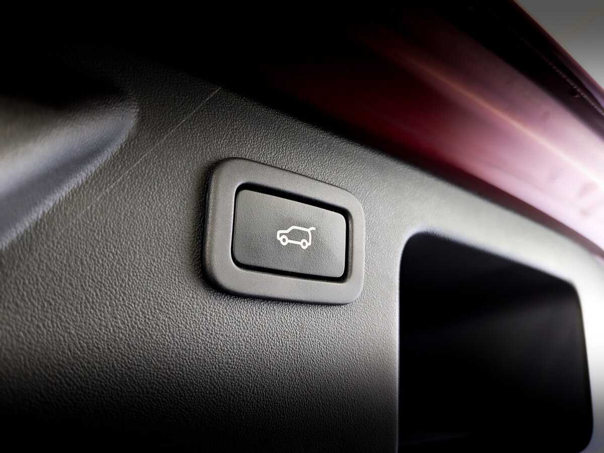 Land Rover Discovery Sport с пробегом — 2019 год. Фото: #22