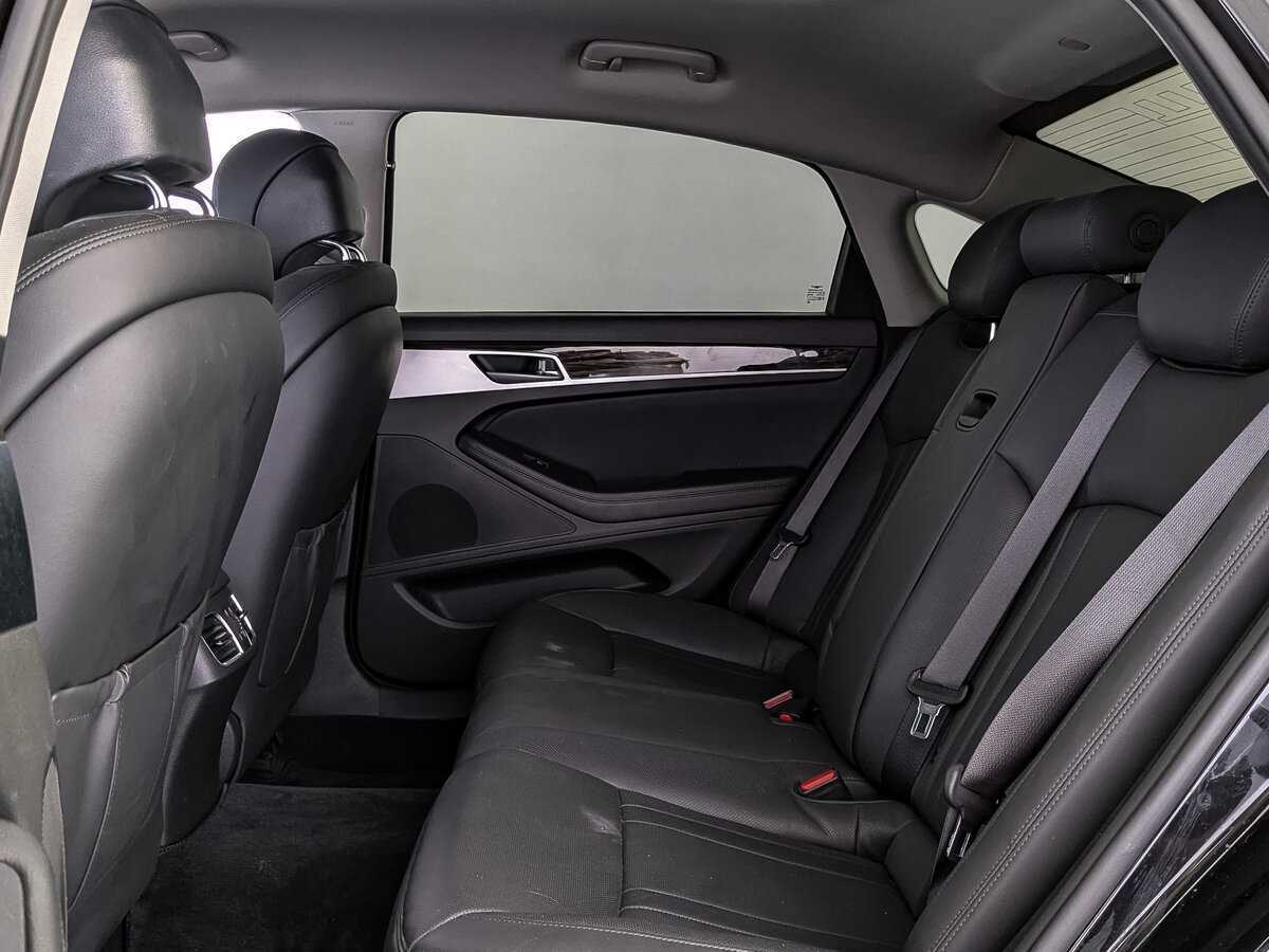 Genesis G80 с пробегом — 2018 год. Фото: #13