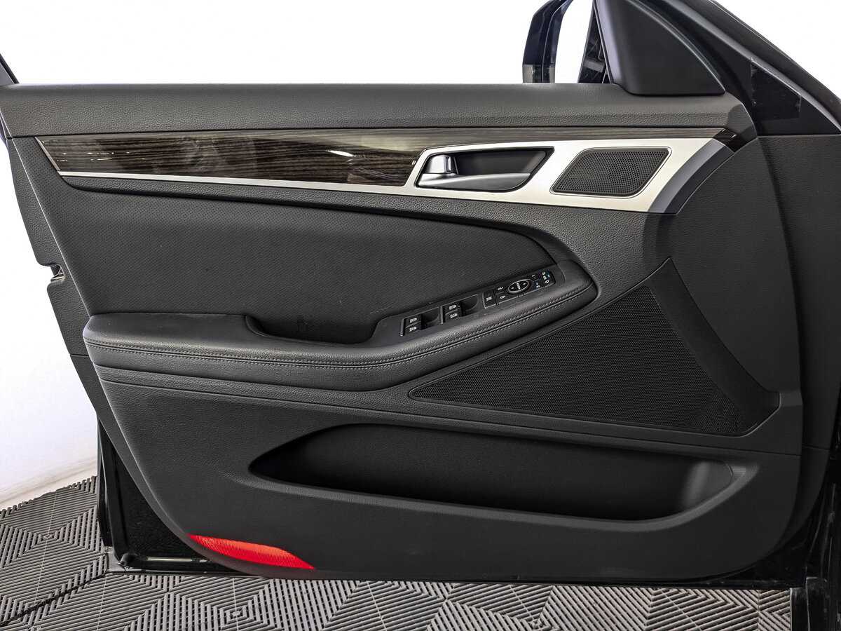 Genesis G80 с пробегом — 2018 год. Фото: #14