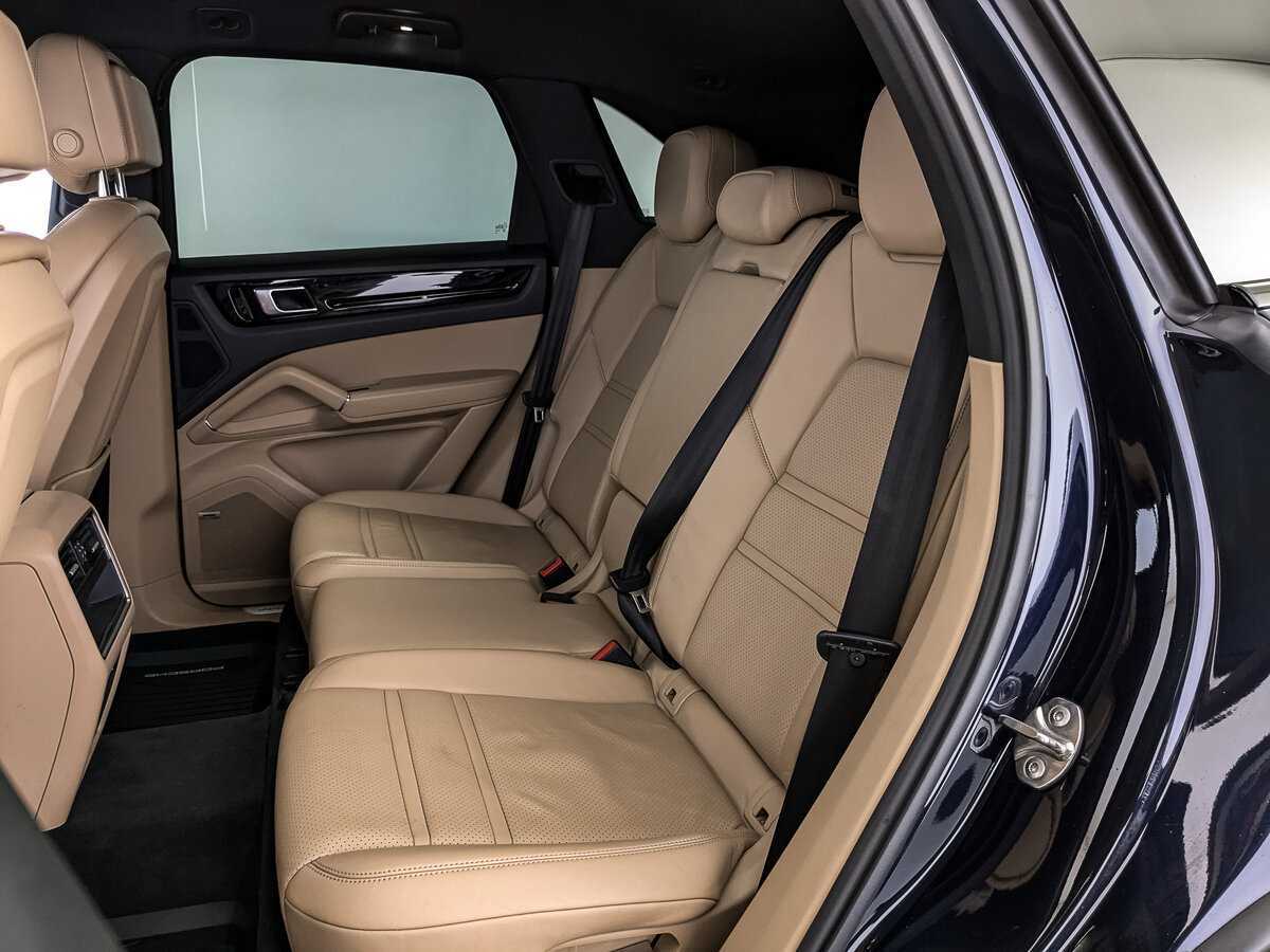 Porsche Cayenne с пробегом — 2019 год. Фото: #13