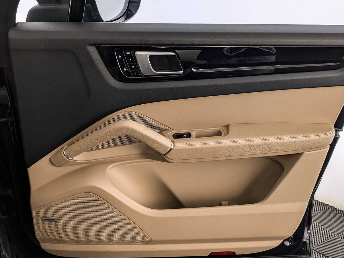 Porsche Cayenne с пробегом — 2019 год. Фото: #20