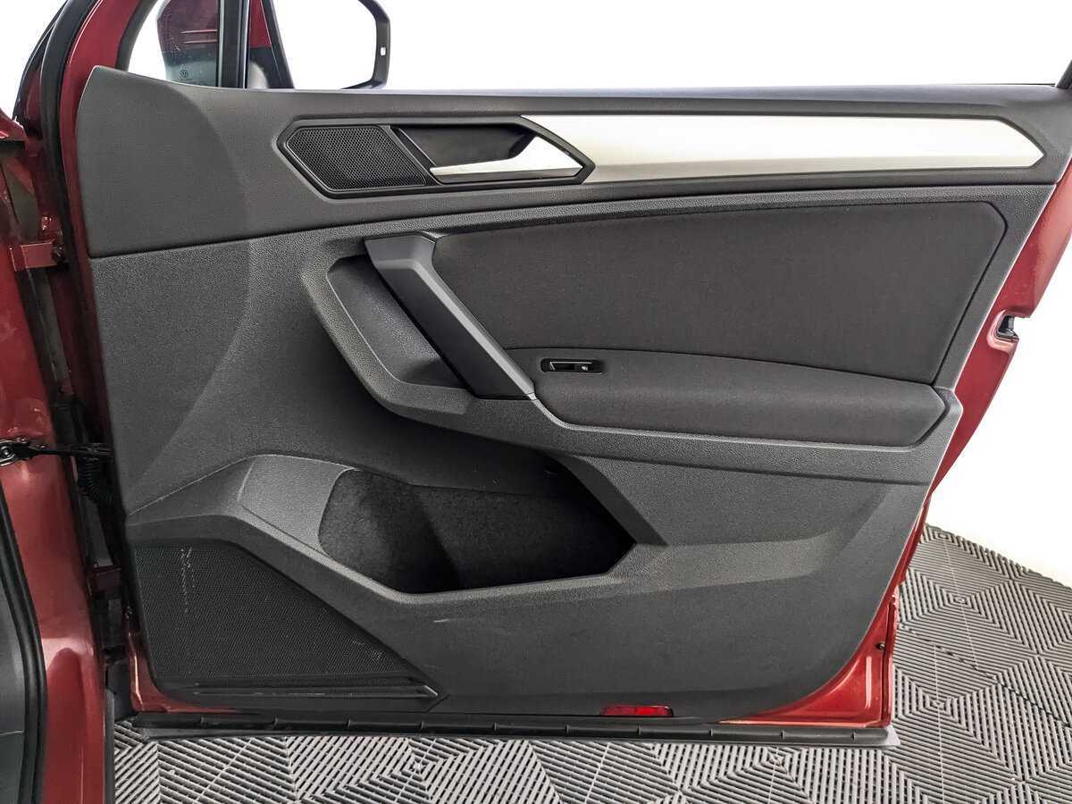 Volkswagen Tiguan с пробегом — 2020 год. Фото: #20