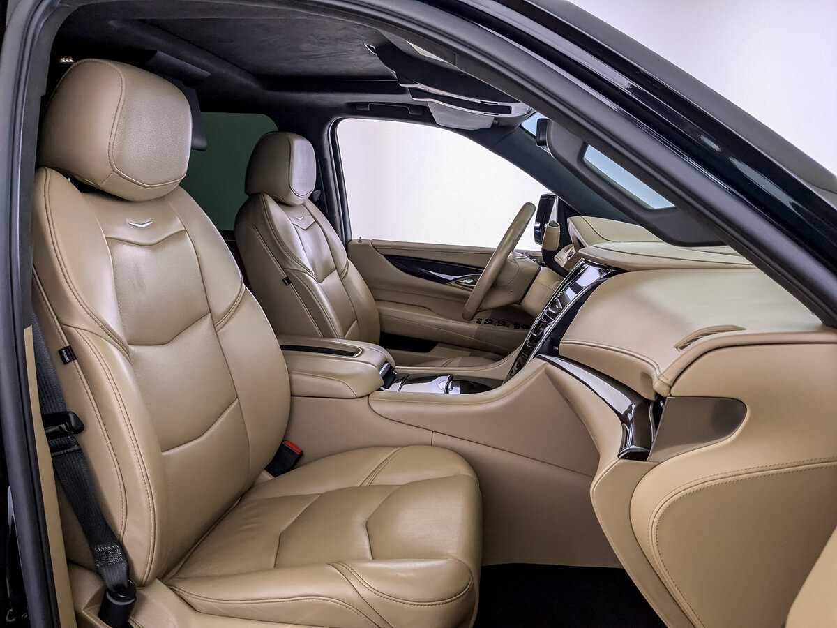 Cadillac Escalade с пробегом — 2020 год. Фото: #19