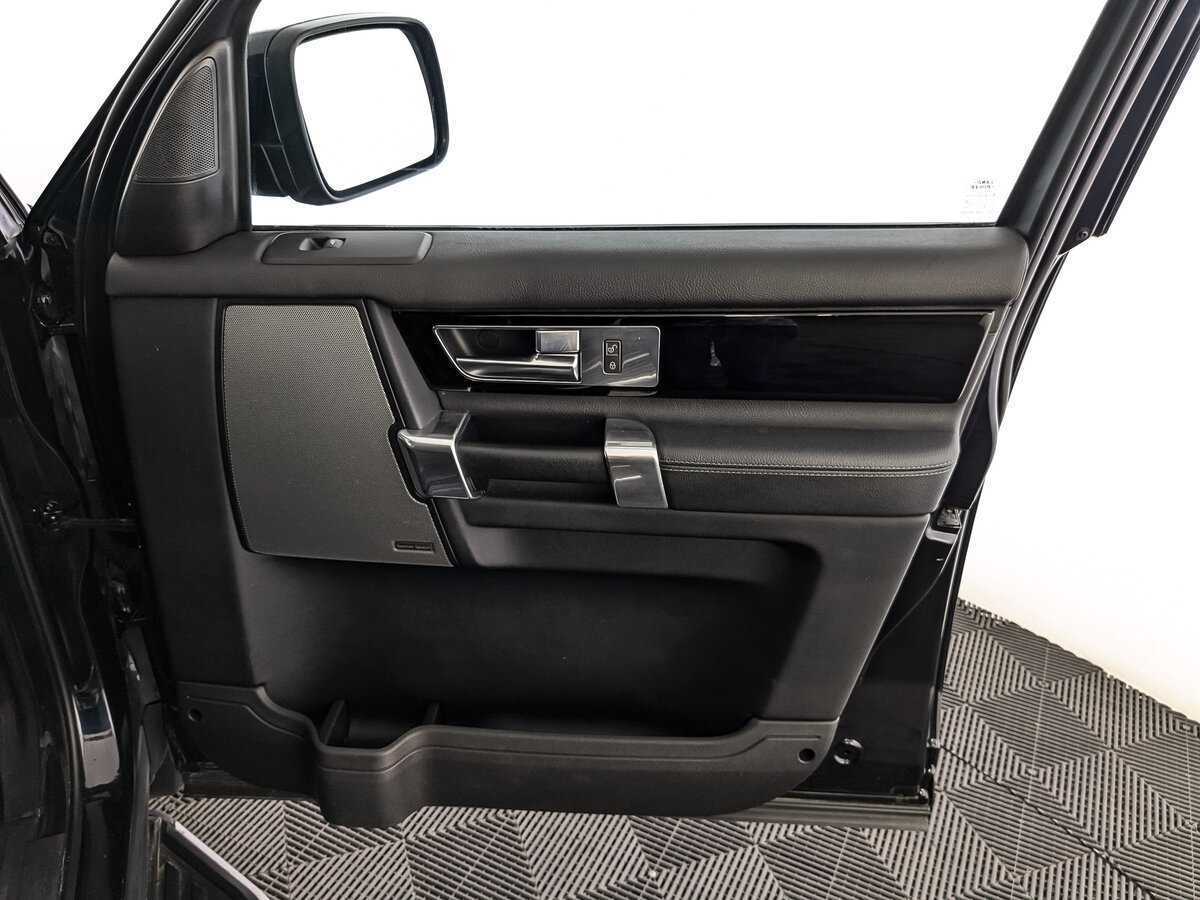 Land Rover Discovery с пробегом — 2011 год. Фото: #19