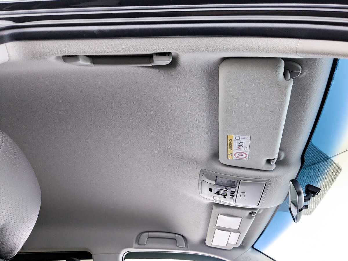 Toyota Land Cruiser Prado с пробегом — 2017 год. Фото: #14