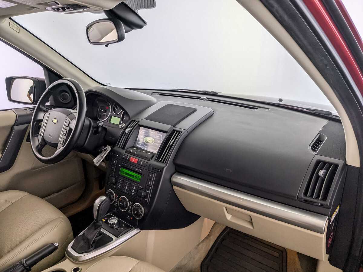 Land Rover Freelander с пробегом — 2010 год. Фото: #8
