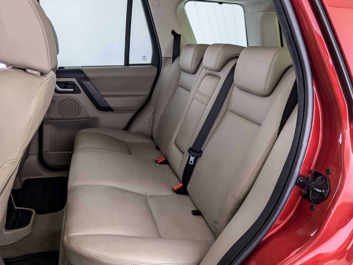 Land Rover Freelander с пробегом — 2010 год. Фото: #9