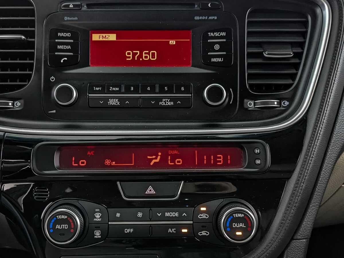 Kia Optima с пробегом — 2015 год. Фото: #12