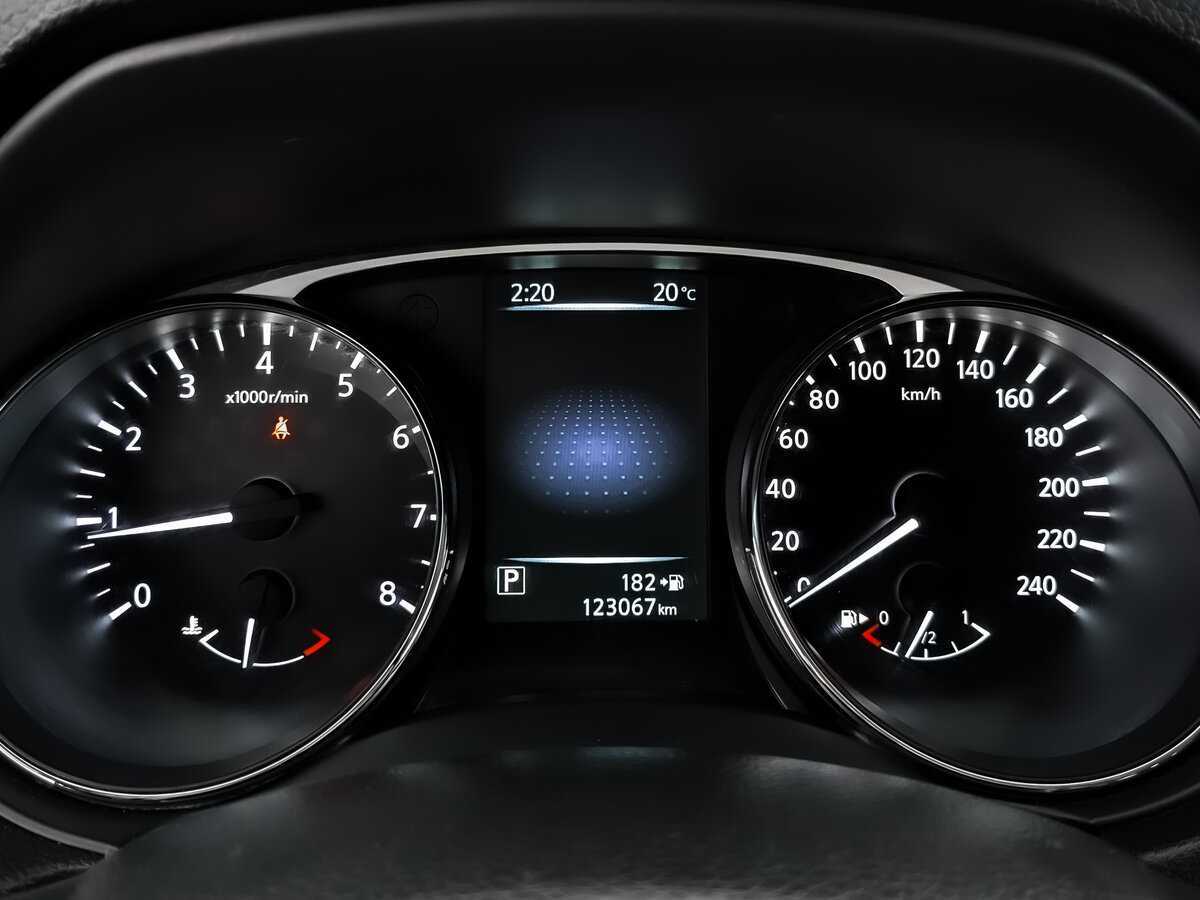 Nissan X-Trail с пробегом — 2015 год. Фото: #11