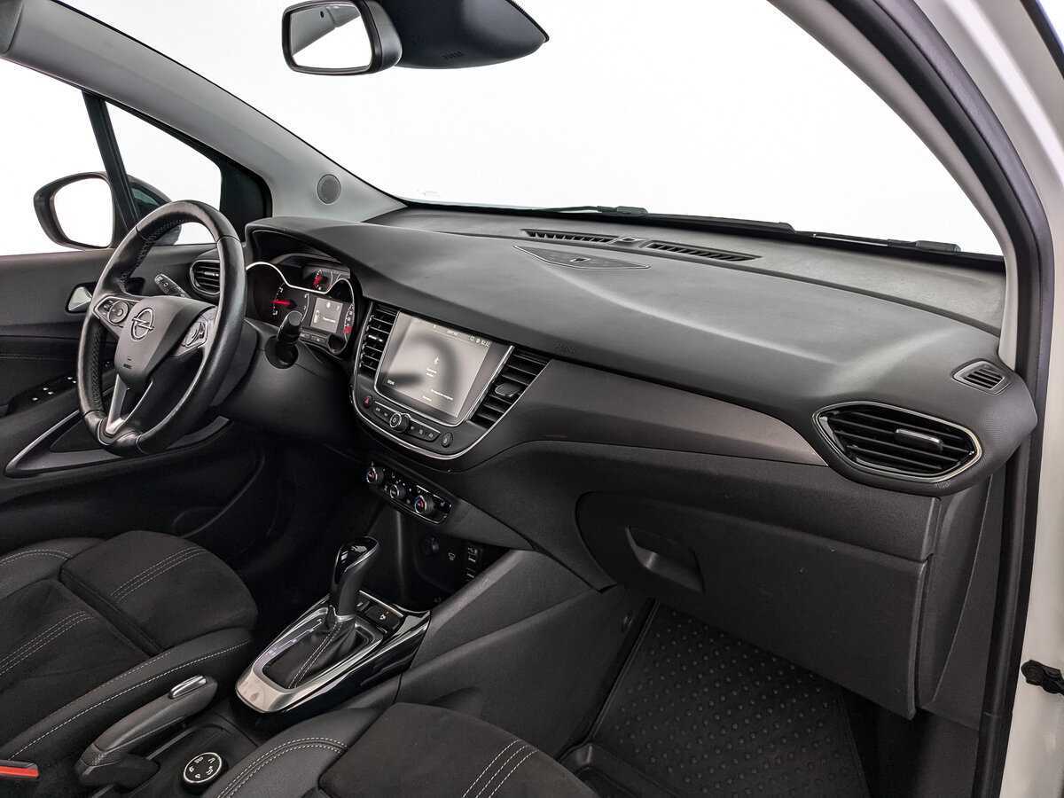 Opel Crossland X с пробегом — 2022 год. Фото: #8