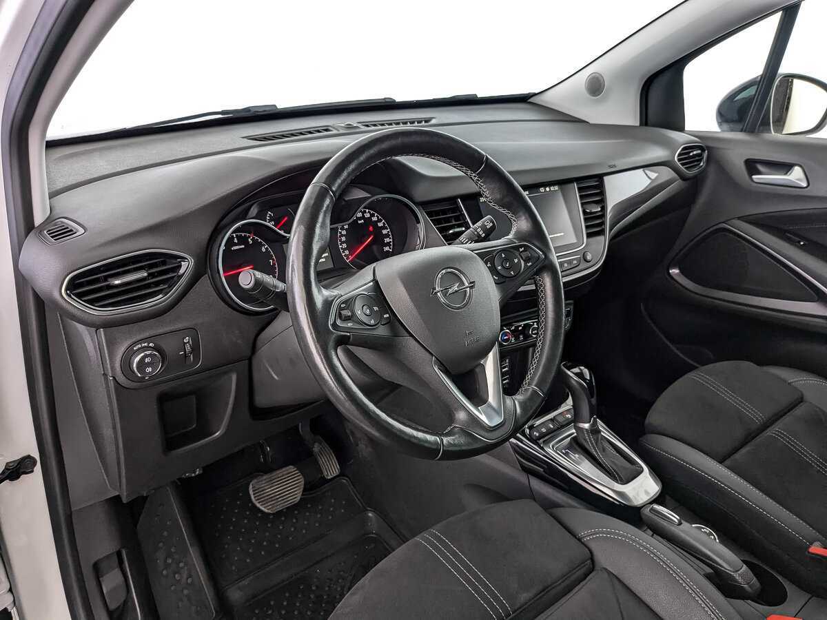 Opel Crossland X с пробегом — 2022 год. Фото: #10