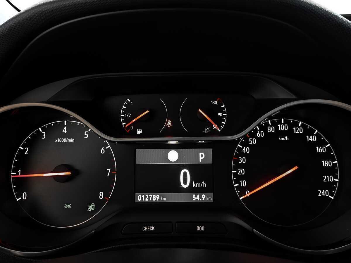 Opel Crossland X с пробегом — 2022 год. Фото: #11