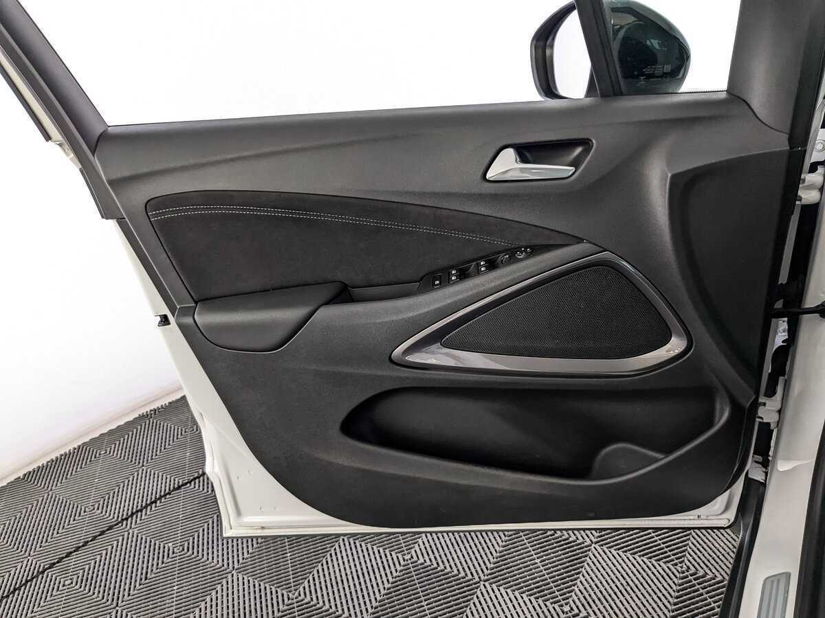 Opel Crossland X с пробегом — 2022 год. Фото: #13