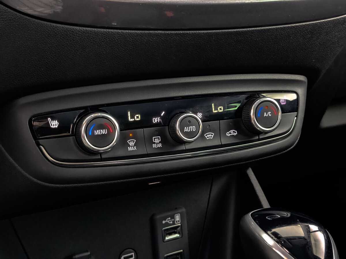 Opel Crossland X с пробегом — 2022 год. Фото: #15