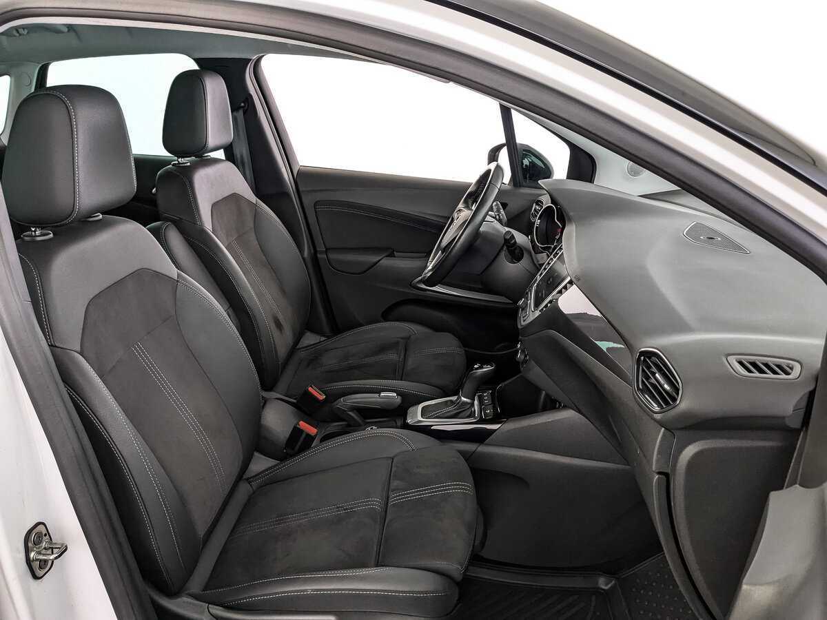 Opel Crossland X с пробегом — 2022 год. Фото: #18