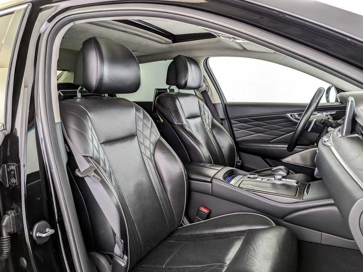 Kia K900 с пробегом — 2019 год. Фото: #20