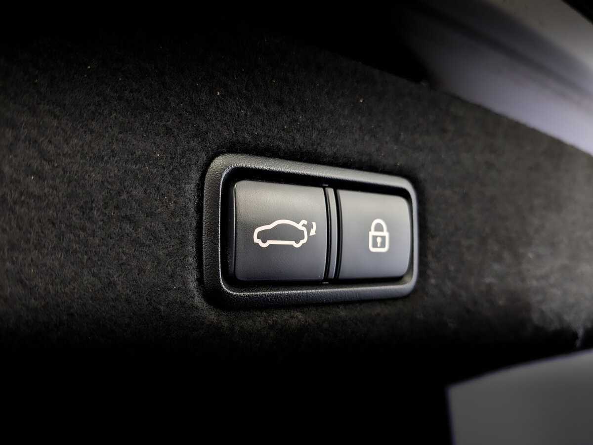 Kia K900 с пробегом — 2019 год. Фото: #22