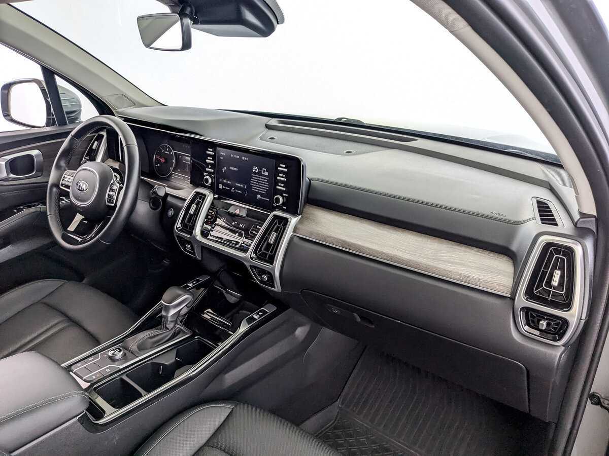 Kia Sorento с пробегом — 2021 год. Фото: #8