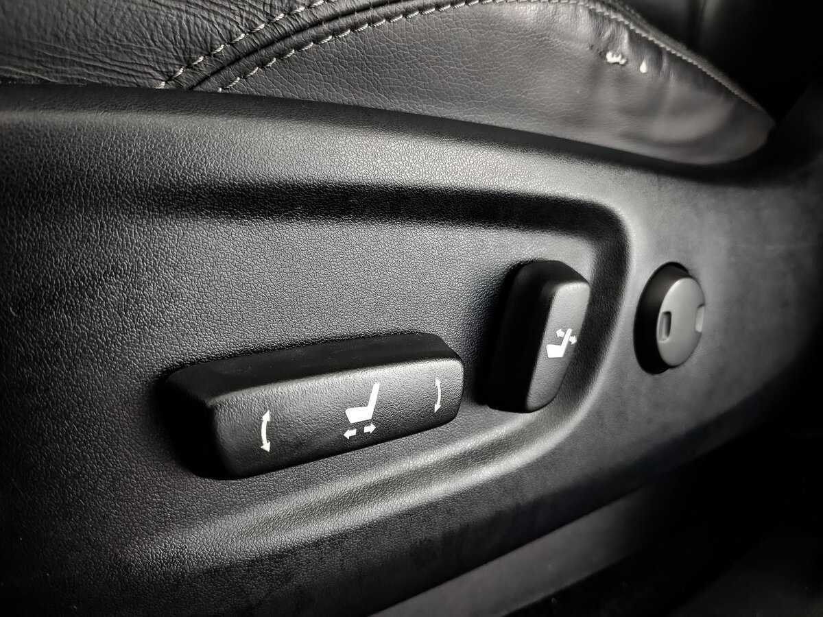 Toyota Land Cruiser Prado с пробегом — 2015 год. Фото: #22