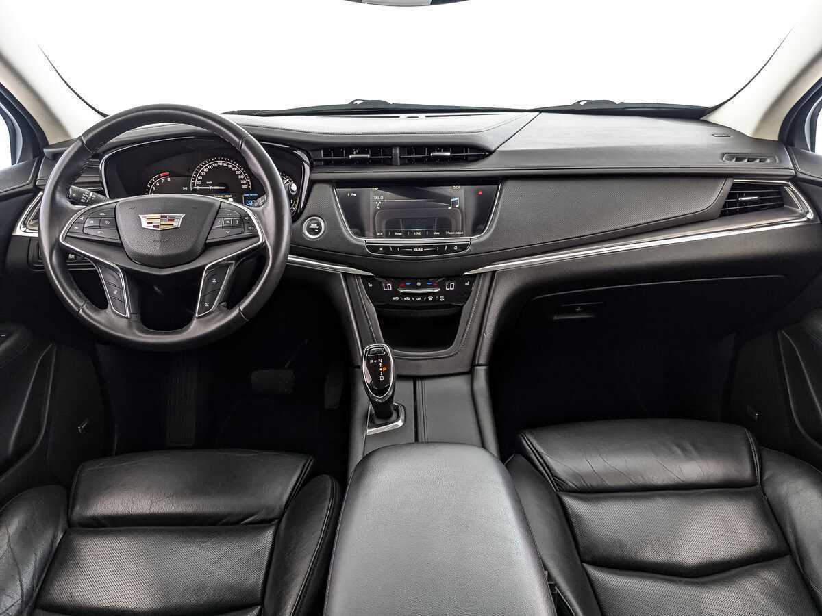 Cadillac XT5 с пробегом — 2016 год. Фото: #9