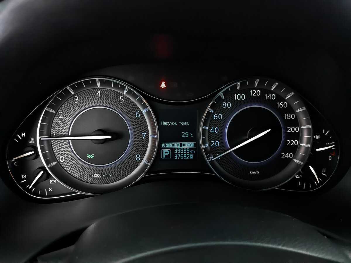 Infiniti QX80 с пробегом — 2017 год. Фото: #11