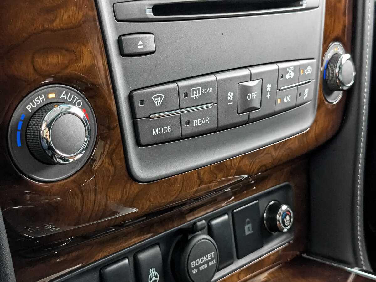 Infiniti QX80 с пробегом — 2017 год. Фото: #16