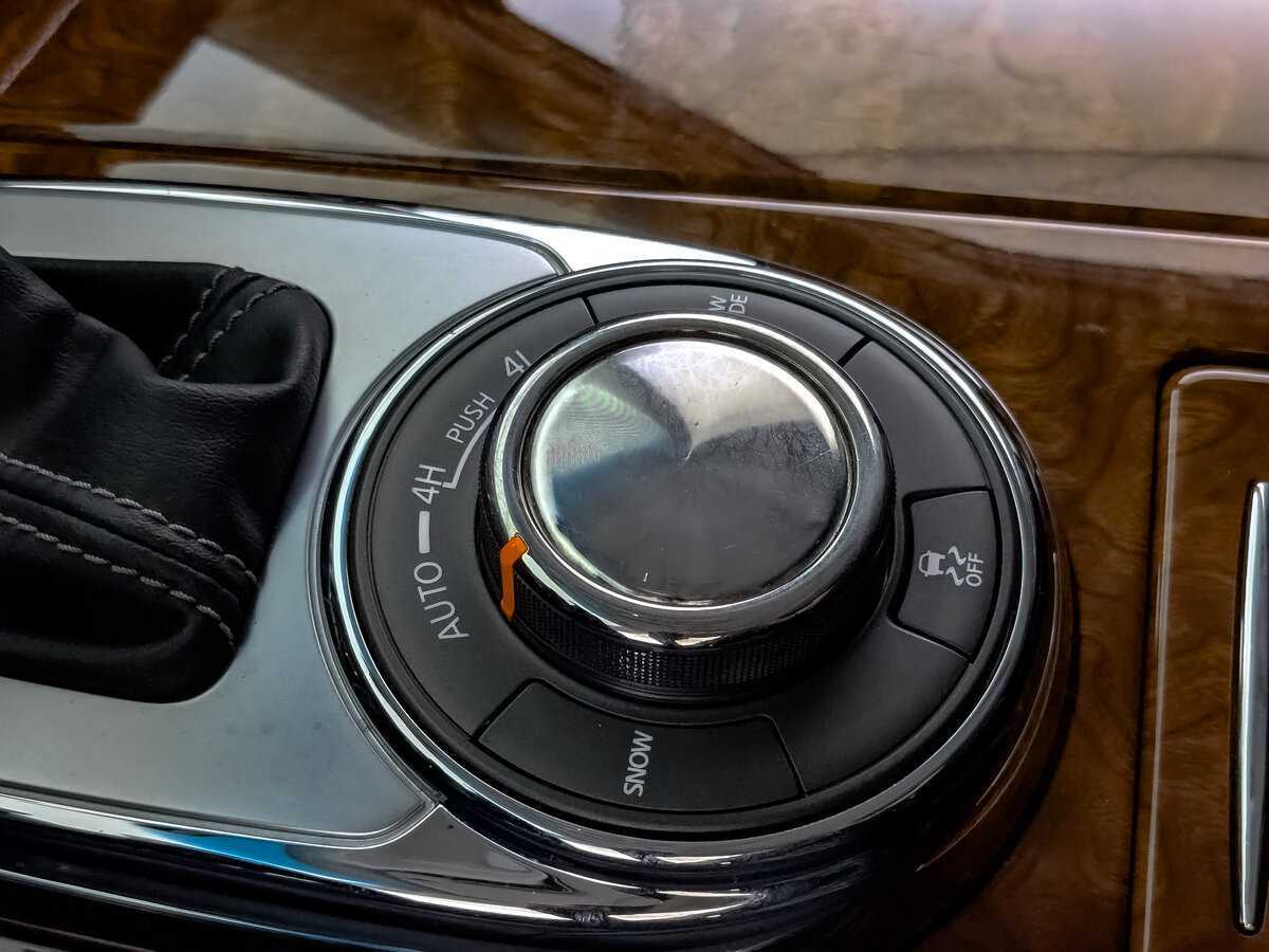 Infiniti QX80 с пробегом — 2017 год. Фото: #22