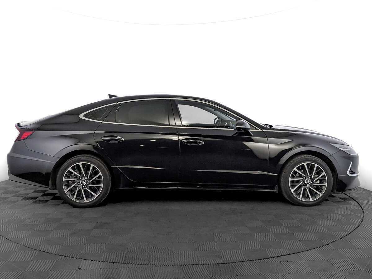 Hyundai Sonata с пробегом — 2022 год. Фото: #3