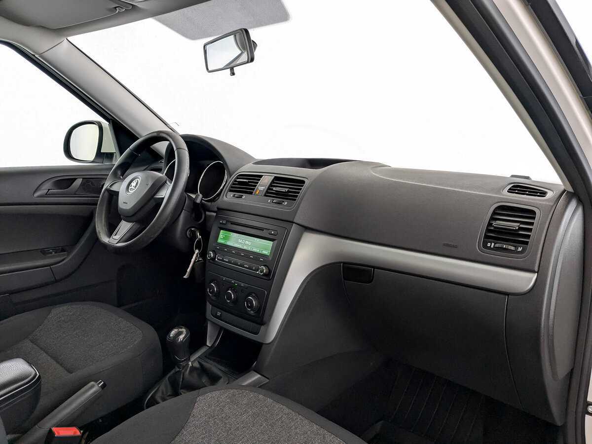 Skoda Yeti с пробегом — 2014 год. Фото: #8