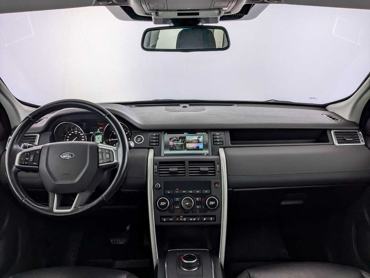 Land Rover Discovery Sport с пробегом — 2018 год. Фото: #11