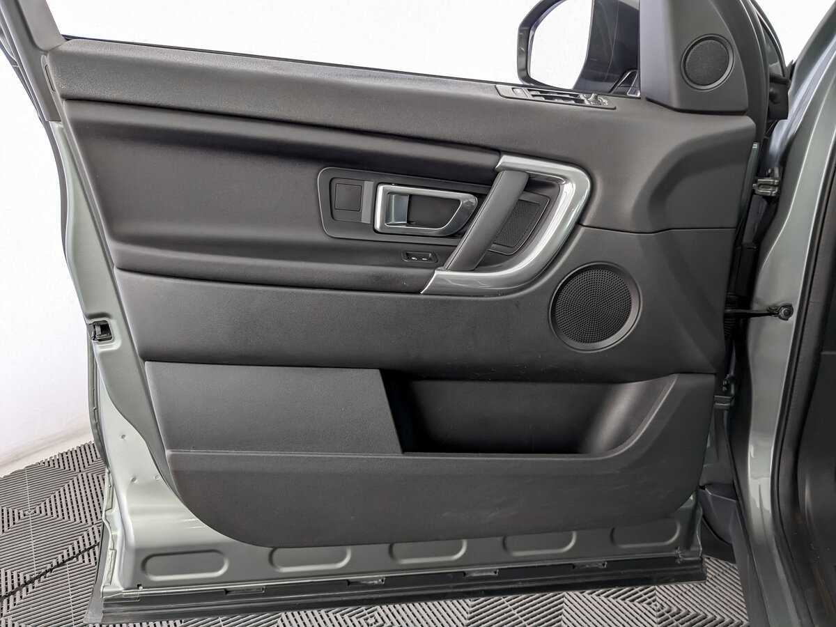 Land Rover Discovery Sport с пробегом — 2018 год. Фото: #14