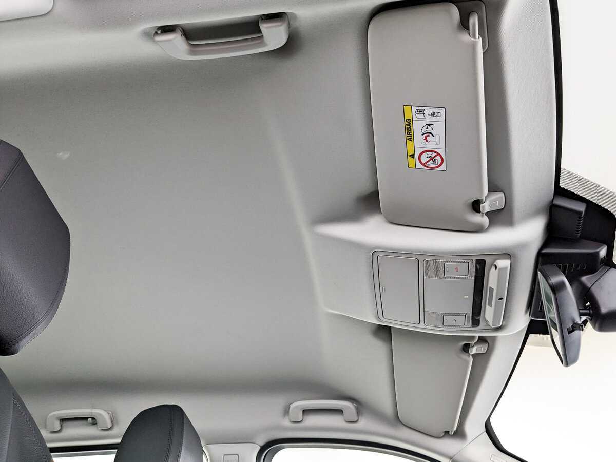 Land Rover Discovery Sport с пробегом — 2018 год. Фото: #18