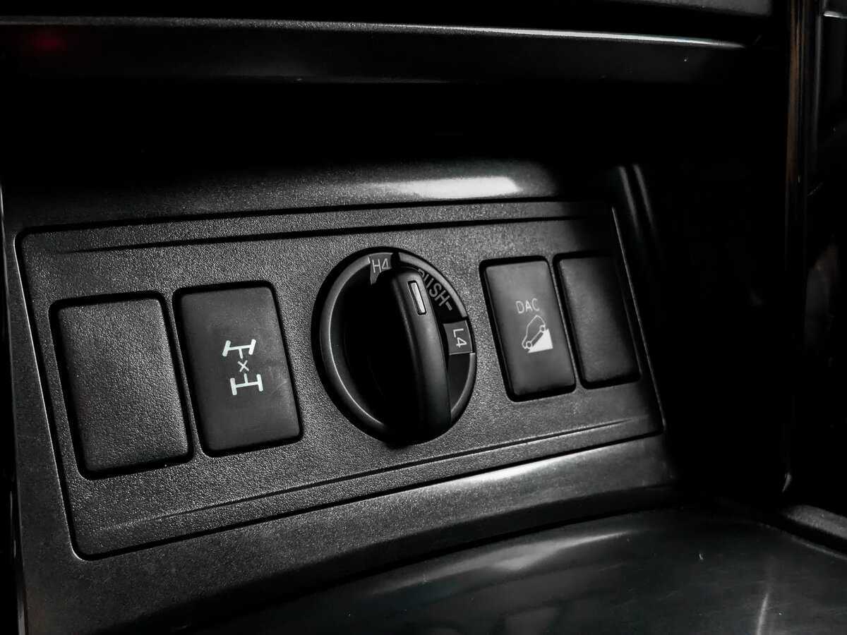 Toyota Land Cruiser Prado с пробегом — 2017 год. Фото: #23