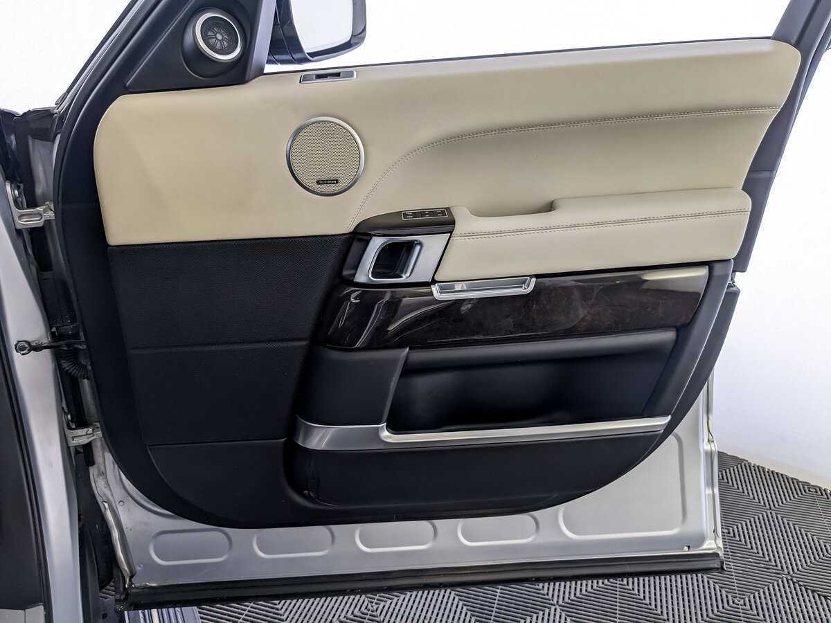 Land Rover Range Rover с пробегом — 2016 год. Фото: #21