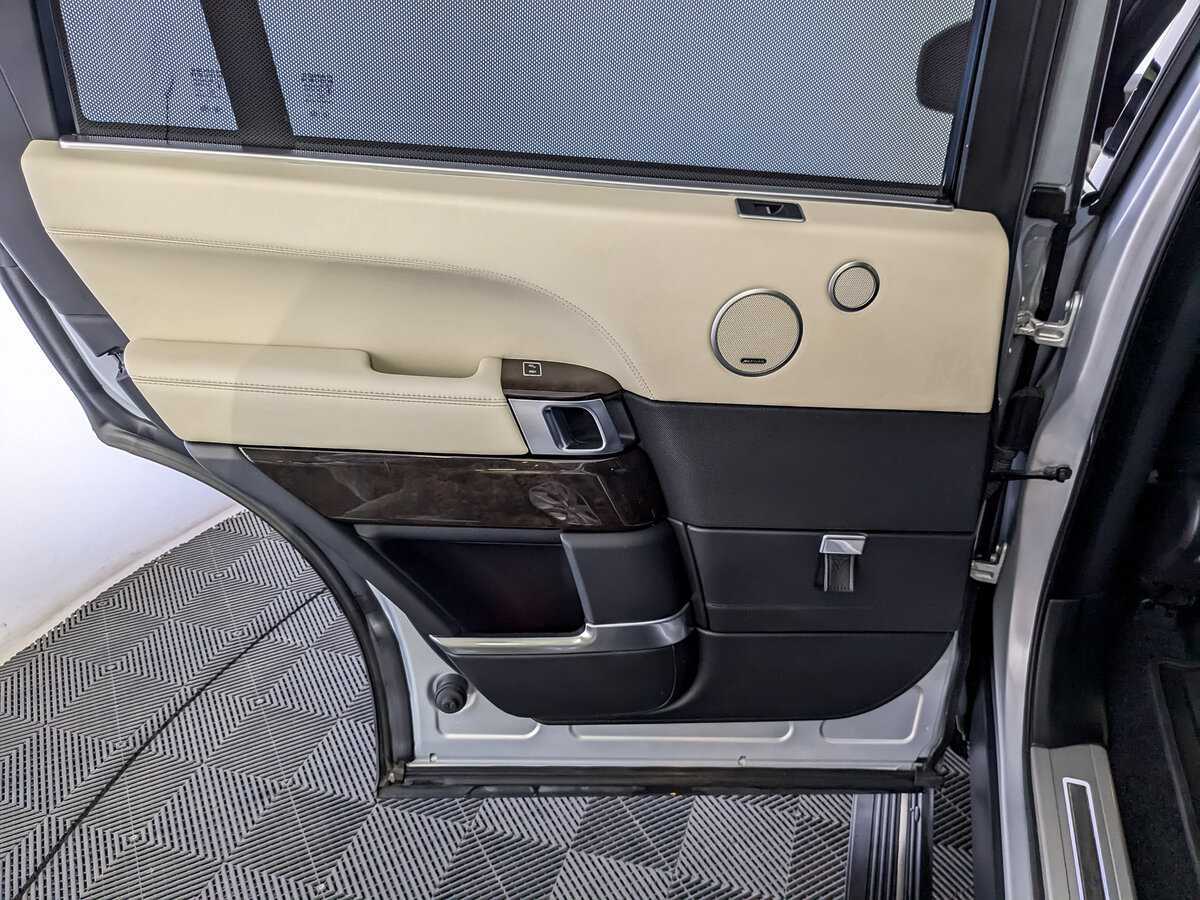 Land Rover Range Rover с пробегом — 2016 год. Фото: #22