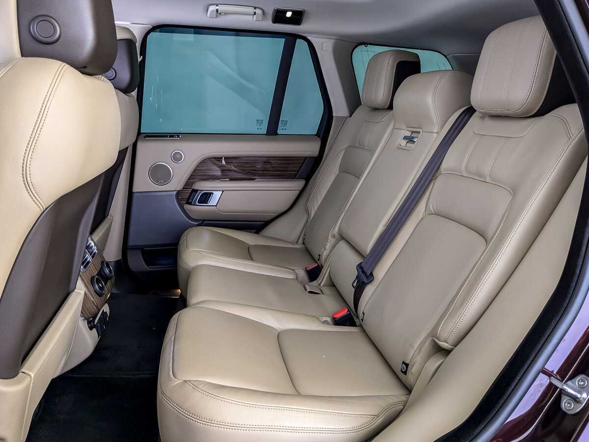 Land Rover Range Rover с пробегом — 2018 год. Фото: #9