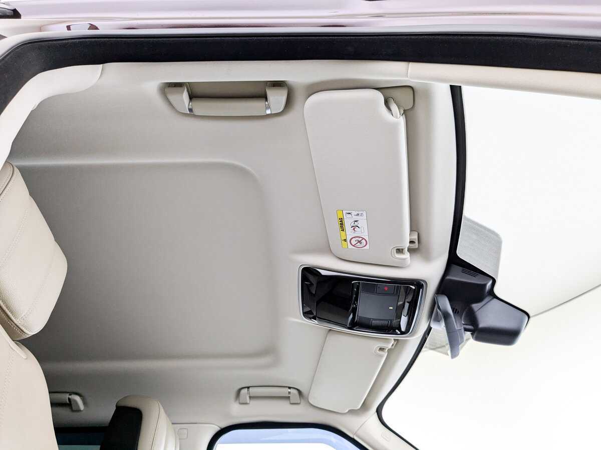 Land Rover Range Rover с пробегом — 2018 год. Фото: #18