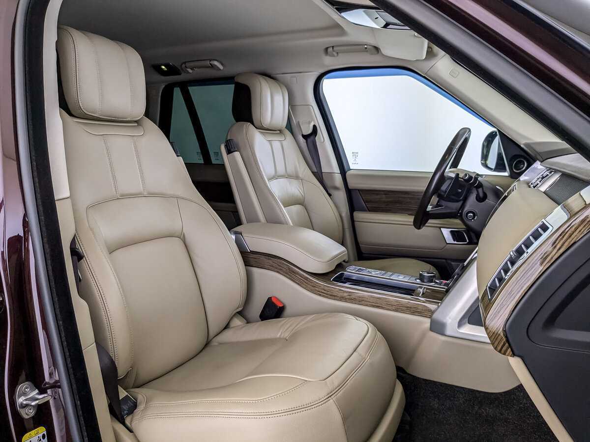 Land Rover Range Rover с пробегом — 2018 год. Фото: #19
