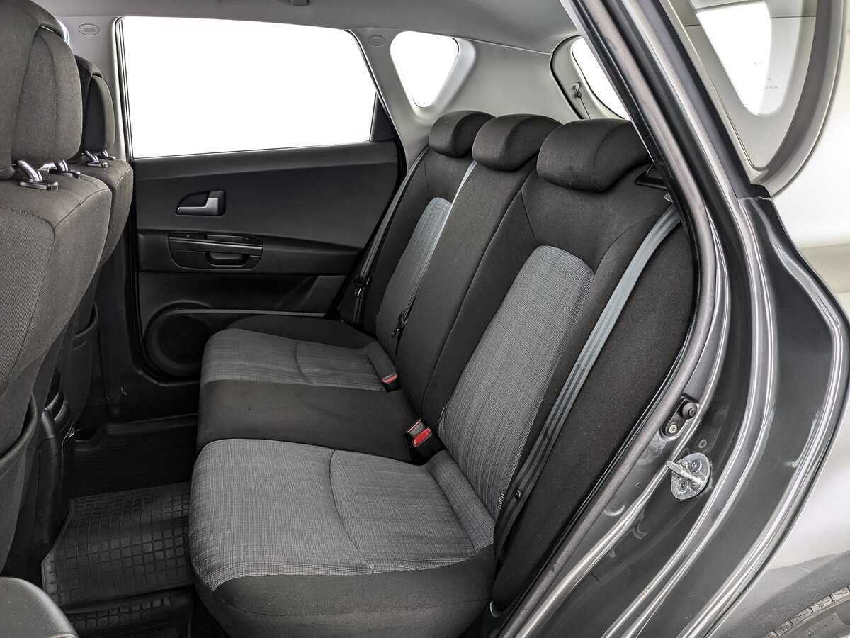 Kia Ceed с пробегом — 2011 год. Фото: #13