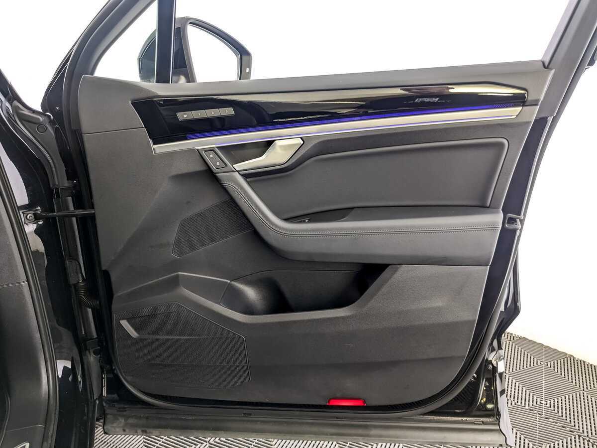 Volkswagen Touareg с пробегом — 2019 год. Фото: #21