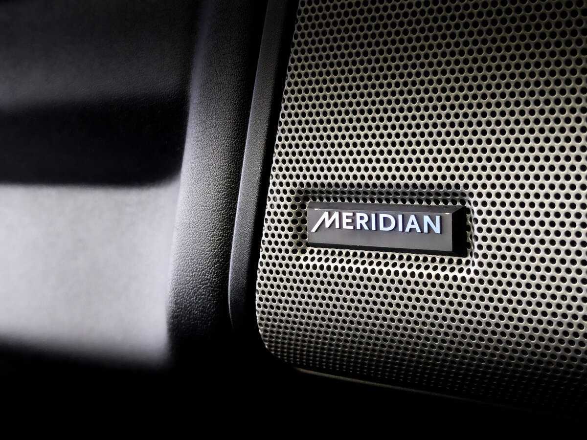 Land Rover Discovery с пробегом — 2014 год. Фото: #22