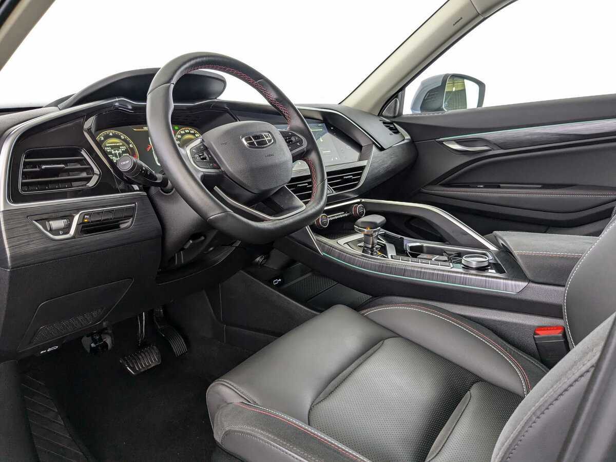 Geely Tugella с пробегом — 2022 год. Фото: #13